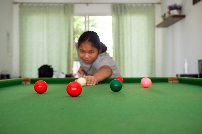 Female Snooker Player