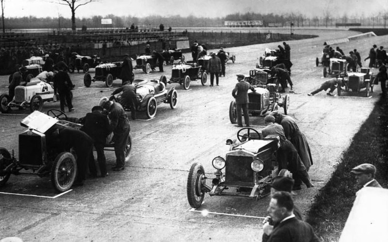 Early Days of Racing